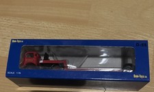 Base Toys D-55 Commer Low Loader In 'Wynns Heavy Haulage' Livery 1:76
