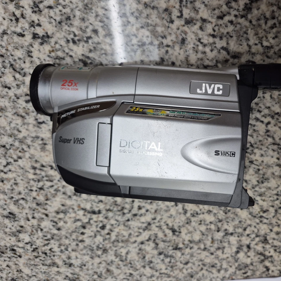 JVC GR-SXM37U Camcorder -  Silver - Image 3 of 4
