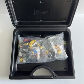 LEGO Imperial Outpost 6263 PIRATES Imperial Guards INCOMPLETE w/ LEGO Case