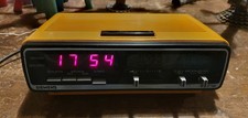 Vintage SIEMENS alpha Radiowecker RG224