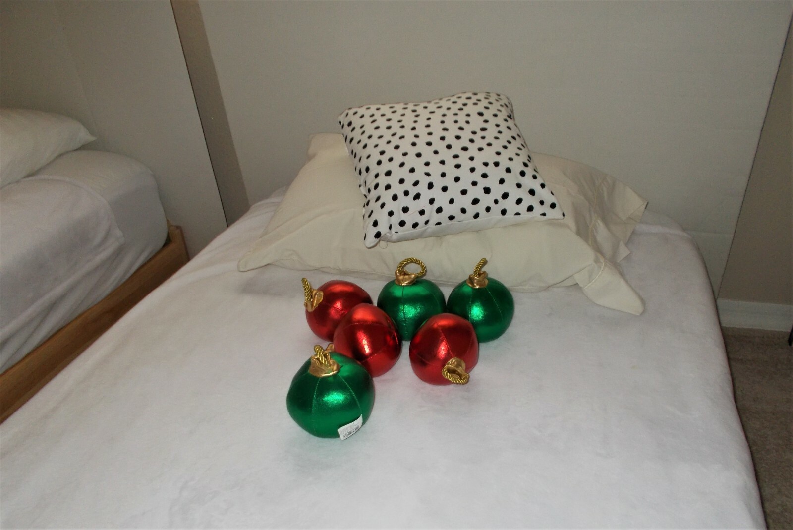 Picture 3 of 9