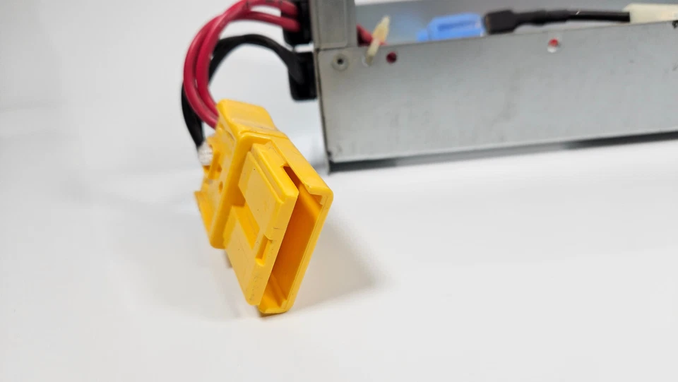 Smart UPS SMT1500RM2U Replacement Battery tray AP 885-5175A with Wire Harness - Image 3 of 4