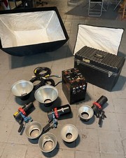 Speedotron 2403B Black Line, 3 202vf heads, reflectors, travel case, speedo soft