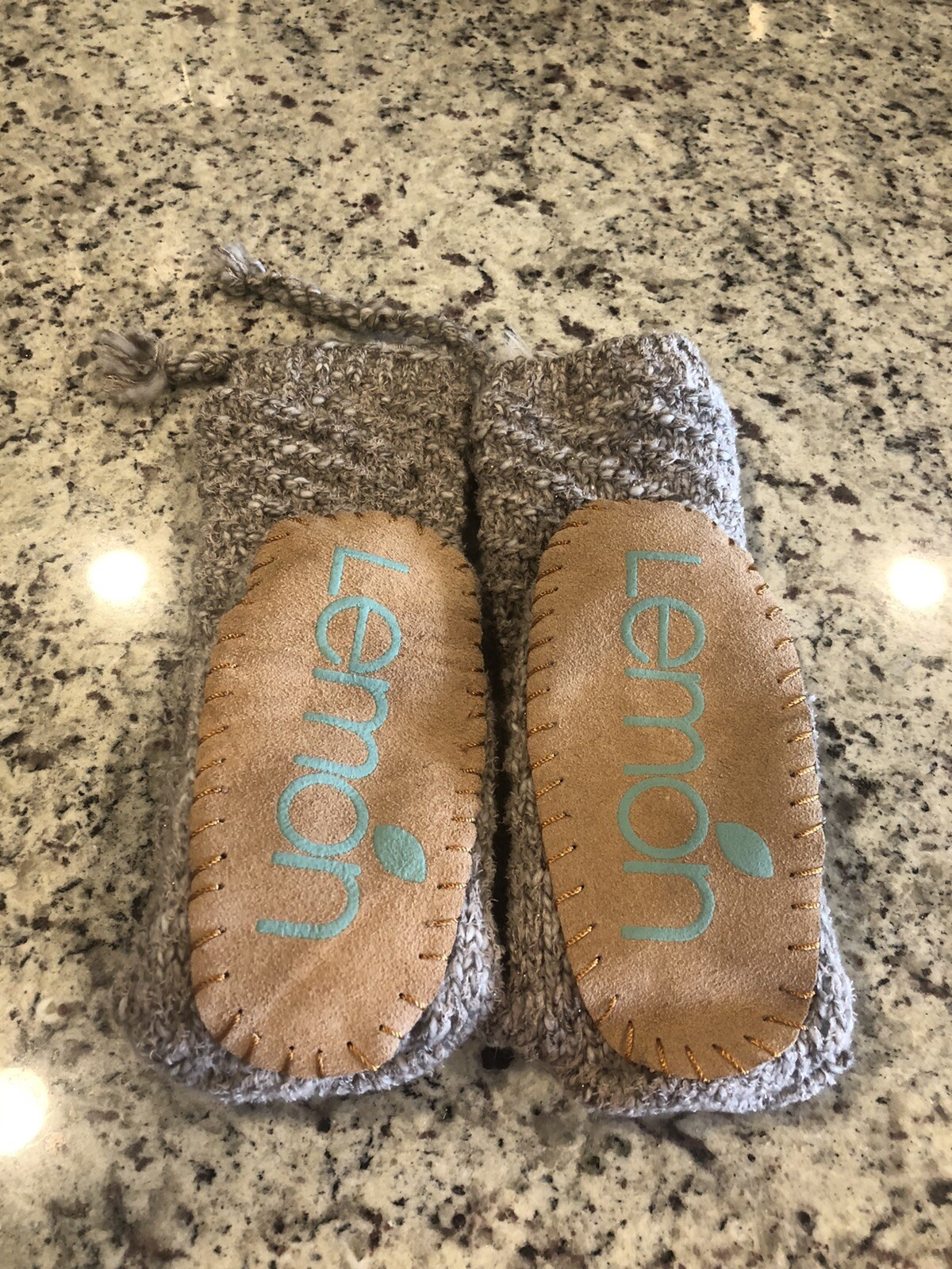 PANTOFOLA D’ORO Stivaletti ciabatte limone. Nuovo. Taglia unica.