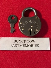 GILBERT & BARKER STEEL GAS PUMP PADLOCK w/BELKNAP KEY VINTAGE LOCK ANTIQUE LOCKS