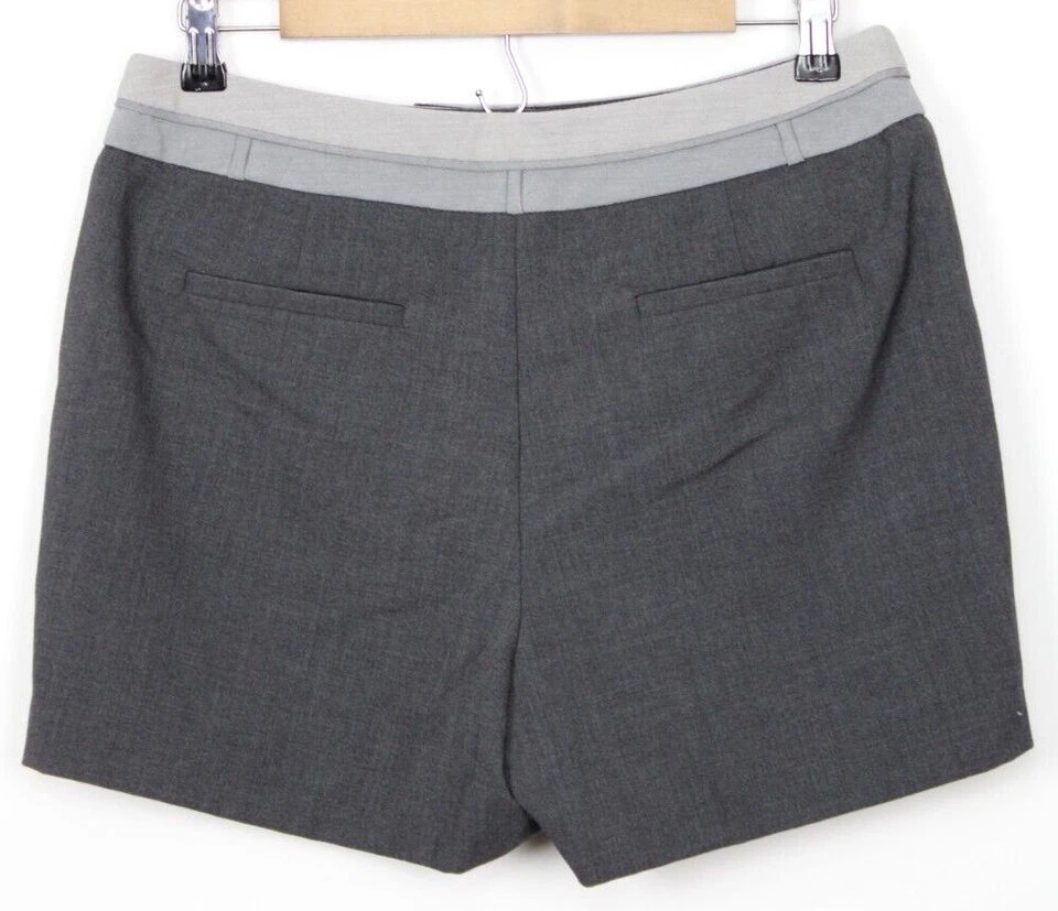 Pantalones cortos para mujer WORTHINGTON talla 10 midi bolsillos delanteros carbón y gris Foto 2 de 4