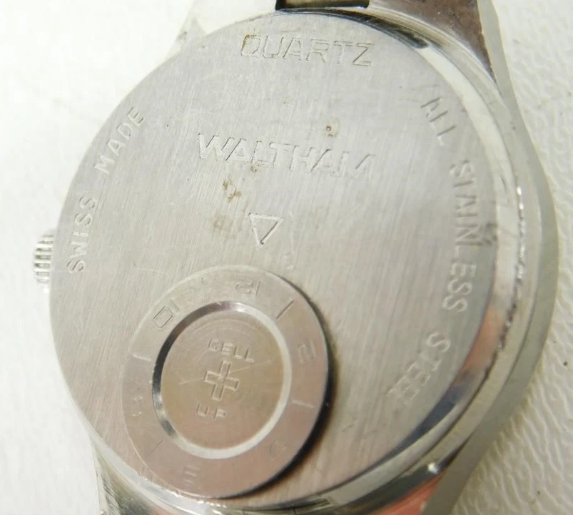 Ultra Limited Edition Vintage Waltham Swiss Quartz Watch Blue/Yellow Dial - Image 3 of 4