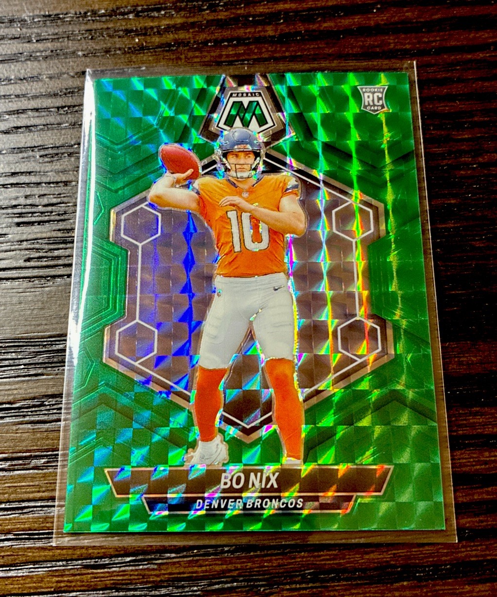 2024 Panini Mosaic - Rookies Bo Nix #312 Green Mosaic Prizm (RC)