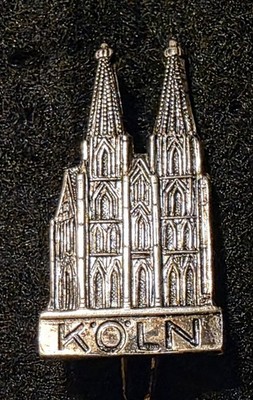 Dom Zu Koln Cologne Cathedral Vintage Metal Pinback Lapel Pin Hat Souvenir 1''
