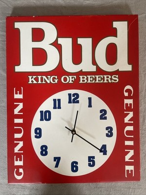 Vintage 8O s Anheiser-Busch ''Bud King Of Beers'' WALL CLOCK - New Clock