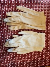 2 LADIES VINTAGE 1950-60s Beige  White Cotton Gloves Pearl Closure 10