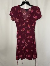 Forever 21 Women’s Multicolored Floral V-Neck Button Down Mini Dress Size Small.