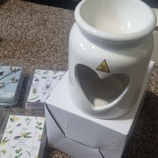 Avon Teelicht Wachsschmelzbrenner & 4 Wachsschmelzen, Lavendel, Baumwolle, Vanille, Jasmin