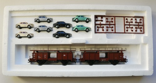 Märklin H0 46122 Set "Autotransporter in OVP mit 8 Wiking  VW Brezelkäfer NEU | Condition: Neu