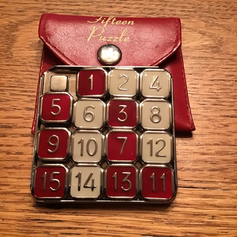 VINTAGE FIFTEEN PUZZLE by Binary Arts Corp., 2000 Y2K in Red Carry Case