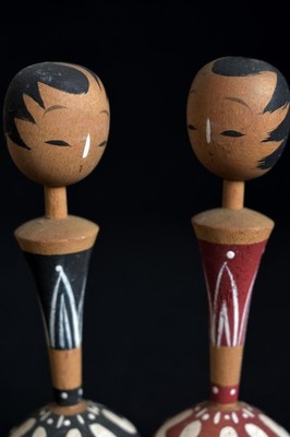 Japanese Old Sosaku Kokeshi Pair Dolls 11cm(4.3'') : From ATAMI Hot Spring