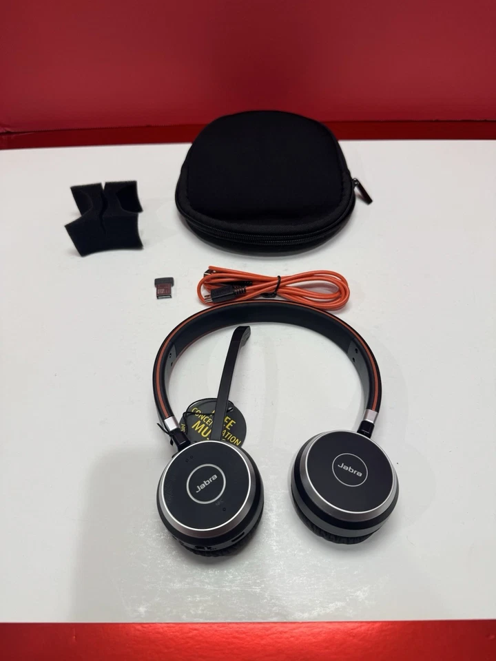 Jabra Evolve 65 UC Headset Complete w/Soft Case, Link 370 BT Dongle, USB Cable - Image 4 of 4