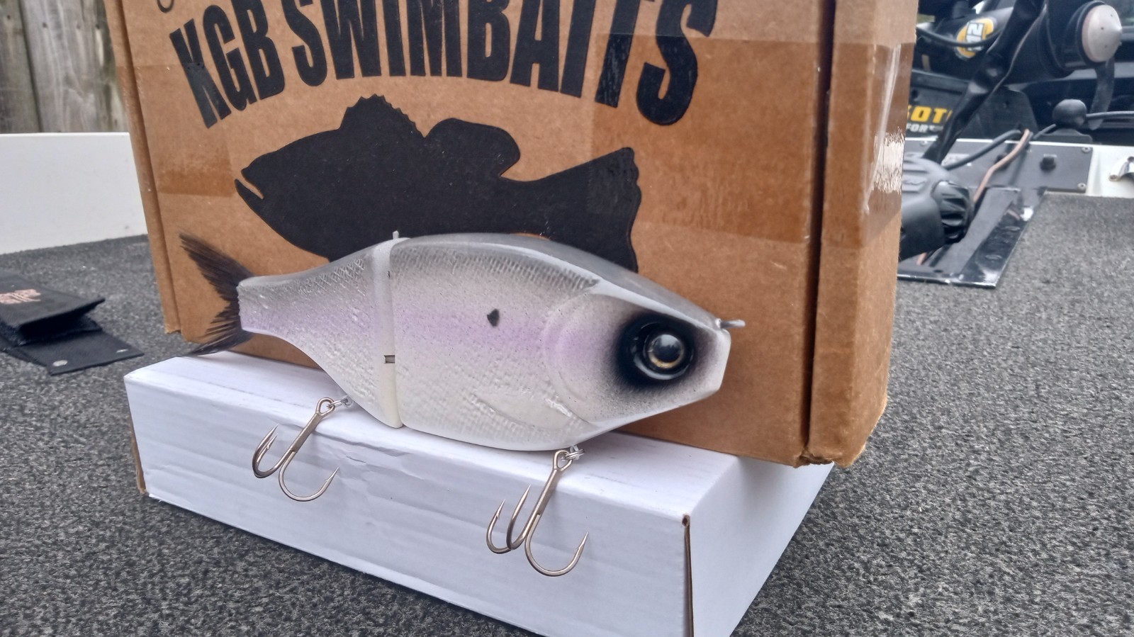 CLUTCH THE BOSS GLIDE SWIMBAIT BRAND NEW 9" 4 OZ🔥clutch,kgb,etc - Image 3