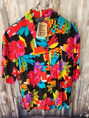 Lot #25103 NWT 3PC Vivid Island Print Outfit Size M Top, Pants & Shorts