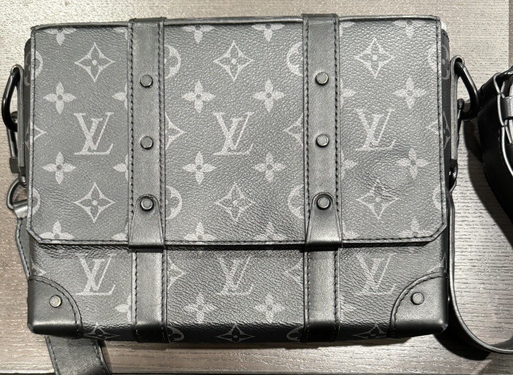 Louis Vuitton Black Trunk Messenger Monogram Eclipse M45727 Louis Vuitton Black Trunk Messenger Monogram Eclipse M45727