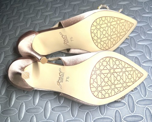 Jewel Badgley Mischka Gerry cutout stiletto pump crystal bow Blush heels Sz 7.5 - Picture 8 of 12