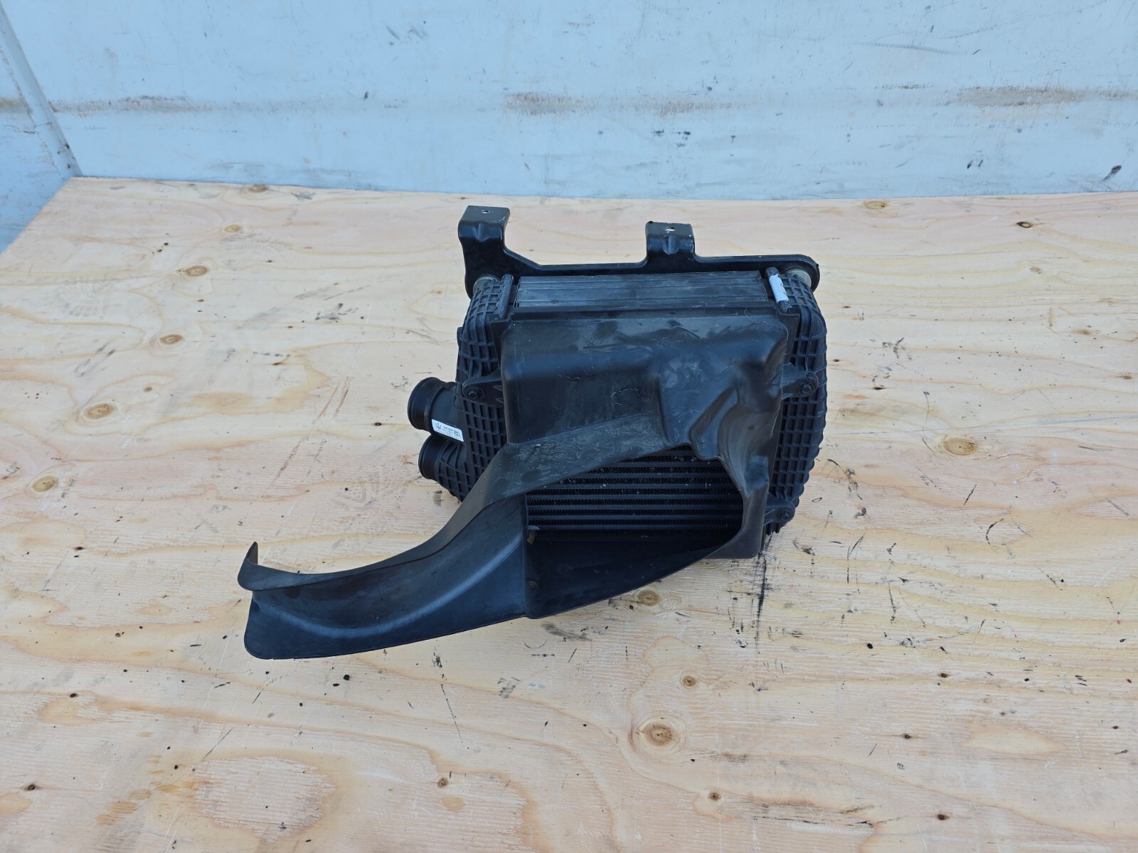 LEFT SIDE DRIVER RADIATOR INTERCOOLER OEM 14-19 MASERATI GHIBLI S QUATTROPORTE
