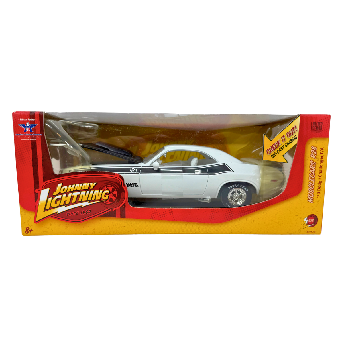 Johnny Lightning 1970 Dodge Challenger T/A 1:24 Diecast WHITE