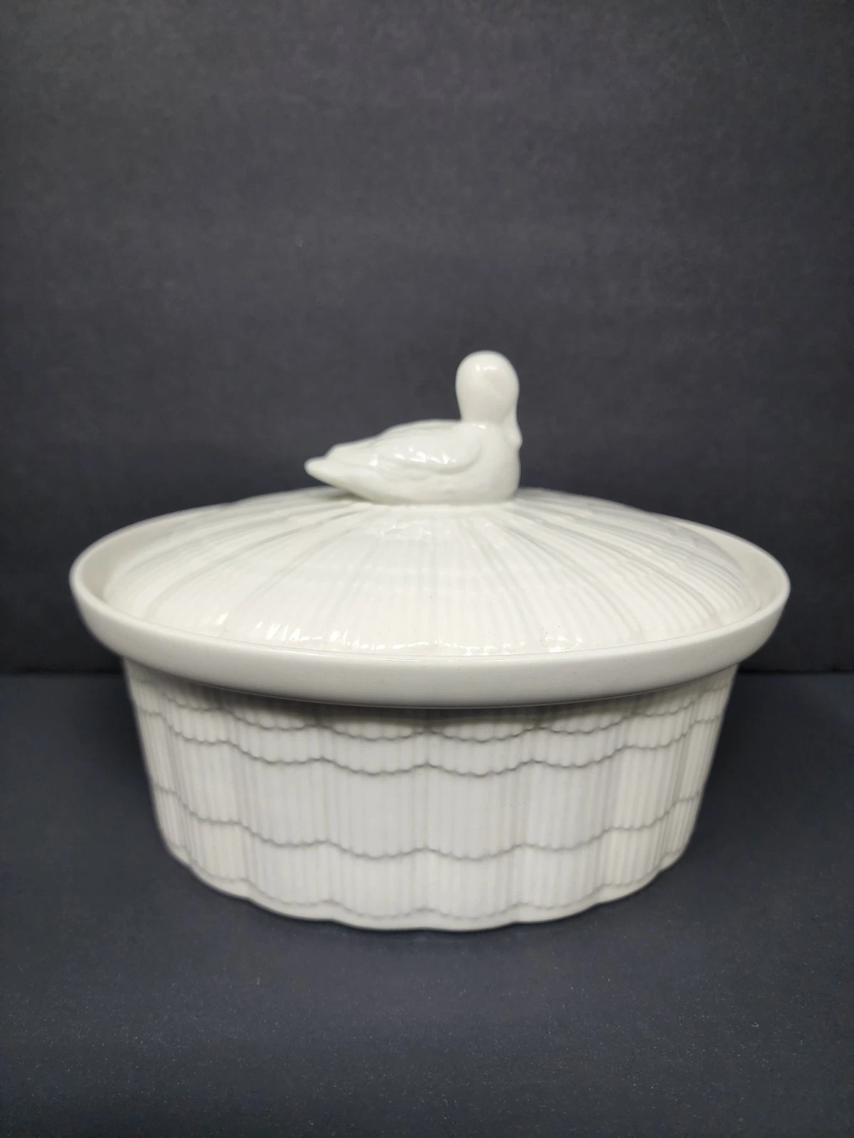 Goebel Oeslauer West Germany Duck Ribbed Casserole Dish & Scalloped Lid Vintage