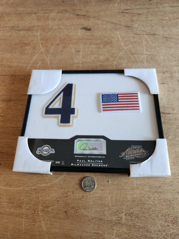 Paul Molitor Auto Number Patch 82/125 Framed 2002 Playoff Absolute Brewers