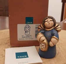 THUN PRESEPE CLASSICO ANGELO ANGIOLETTO CON LANTERNA BLU