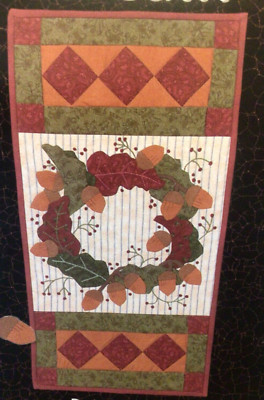 PATTERN Primitive Fall Leaves Acorns Table Runner NEW Four Corner Kathy Schmitz