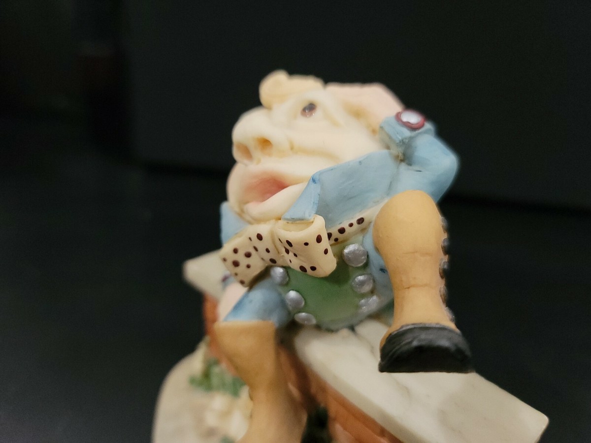 RARE Vintage Humpty Dumpty Resin Figurine 194/3500 UDC 1991
