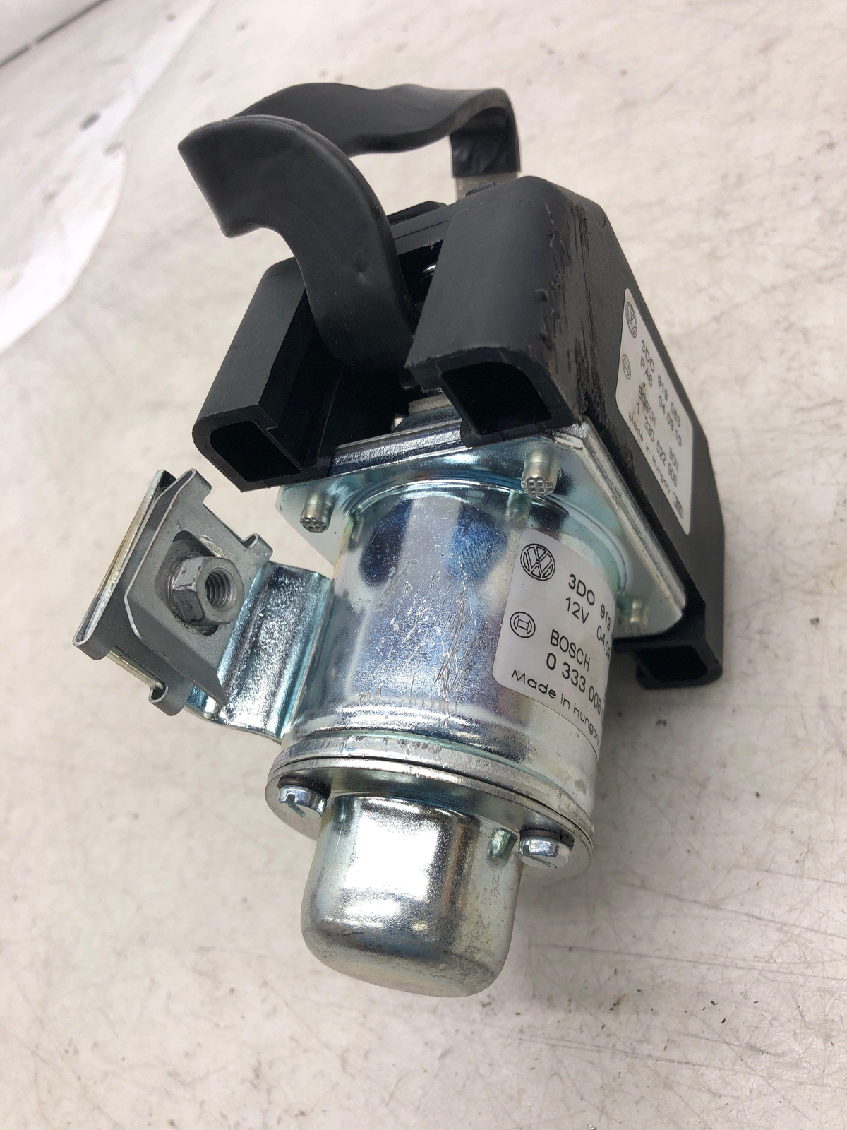 2006-2012 BENTLEY CONTINENTAL OEM BATTERY DISCHARGE RELAY SOLENOID 3D0919433