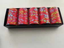 100  5$ SCIENTIFIC GAMES $5 POKER CHIPS (SLOT MACHINE MANUFACTURE NEW IN BOX
