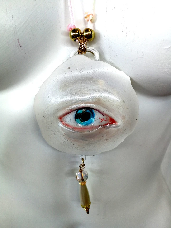 Realistic Eye Anatomical Amulet Pendant Jewelry Necklace Pearl Jewellery Jewel - Image 2 of 4