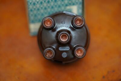 NOS Volkswagen Bosch German Distributor Cap 111 905 207 B