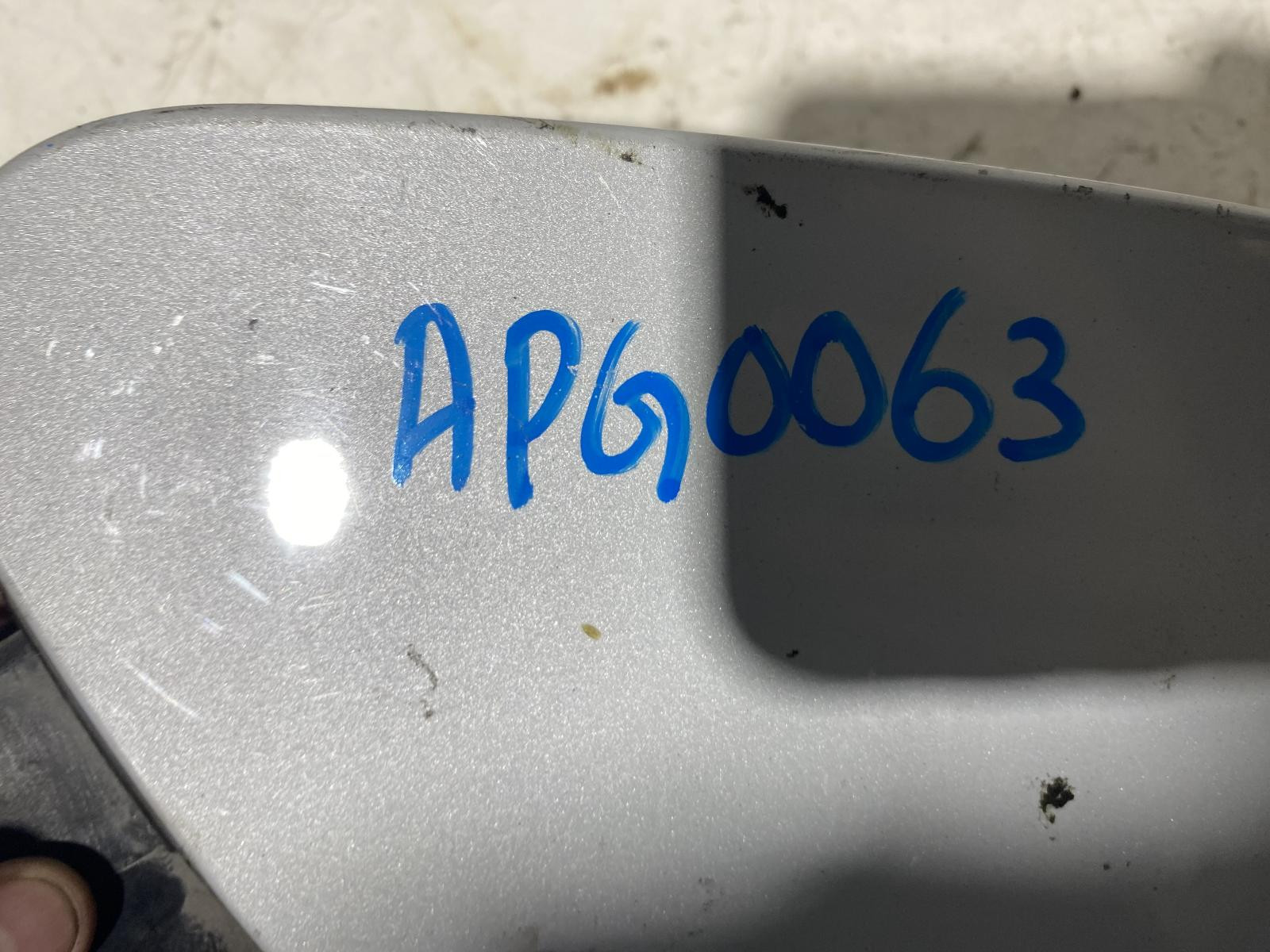 Volkswagen Golf Fuel Door GEN 7 12/2012-08/2020 - thumbnail 7