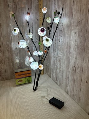 Circa 2012 Cracker Barrel  Eye Want Candy  Light Up Eyeball Branch Halloween