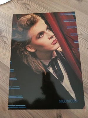 Ancien mini poster affiche cartonnée 40 cm x 30 cm NICK RHODES DURAN DURAN rock - Photo 1/2