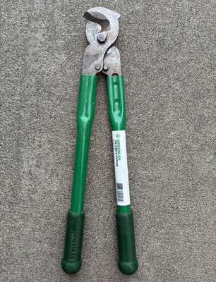 Greenlee 706 Cable Cutter 2 in Max Capacity 32 in Overall Length Green