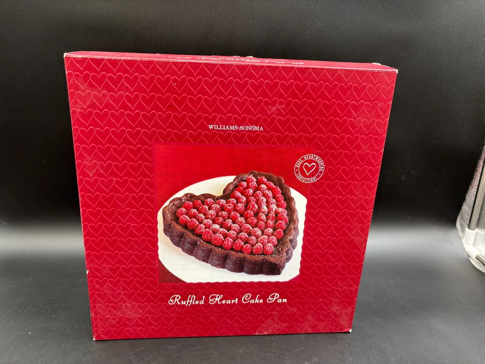 William Sonoma Baking Pans ~ "RUFFLED HEART" ~ Cake Pan
Opens in a new window or tab
