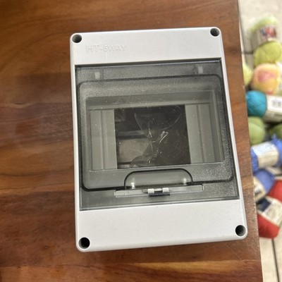 Waterproof Electrical Circuit Breaker Distribution Box IP65 HT-5Way by UnitedCSS