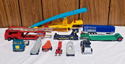 lot of 11 vintage trailers trucks Matchbox majorette Tootsie Galoob  70/80s