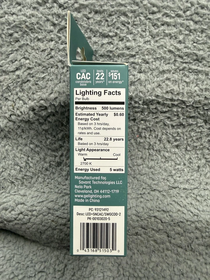 GE LED+ Dusk to Dawn Candelabra Base Bulbs 2 Pack Soft White 500lm 60W Sensor - Image 3 of 4