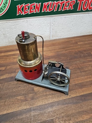 K427- Antique 1930s Weeden Vertical Live Steam Engine Model Toy