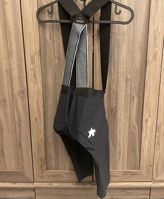 Assos Equipe R Bib Shorts S11 Size MEDIUM Black Color :: Retails $230