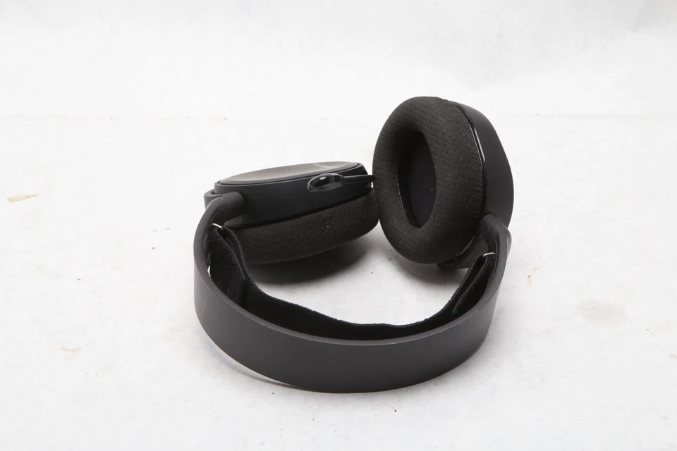STEELSERIES ARCTIS 5 BLACK 61504 7.1 Channel Ear-Cup (Over the Ear) C21 - Image 4 of 4
