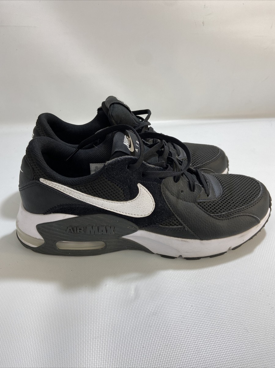 women's nike air max excee black and white