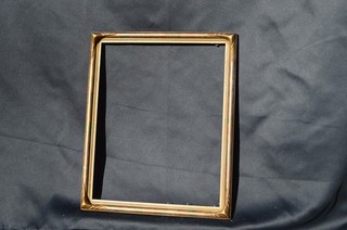 OLD PIECRUST BATWING PICTURE FRAME 14" X 17" VTG ORIGINAL GOLD FINISH