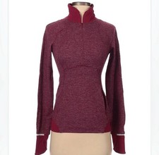 Women  s Lululemon track jacket 1/4 Zip size 2